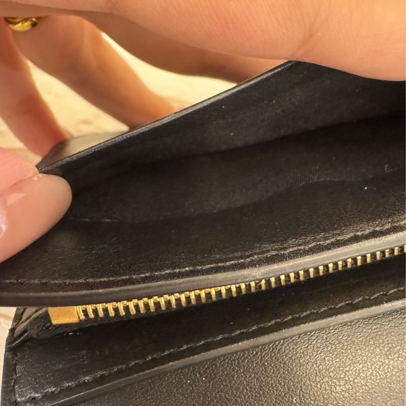 Celine黑色金凱旋門釦式短夾-31