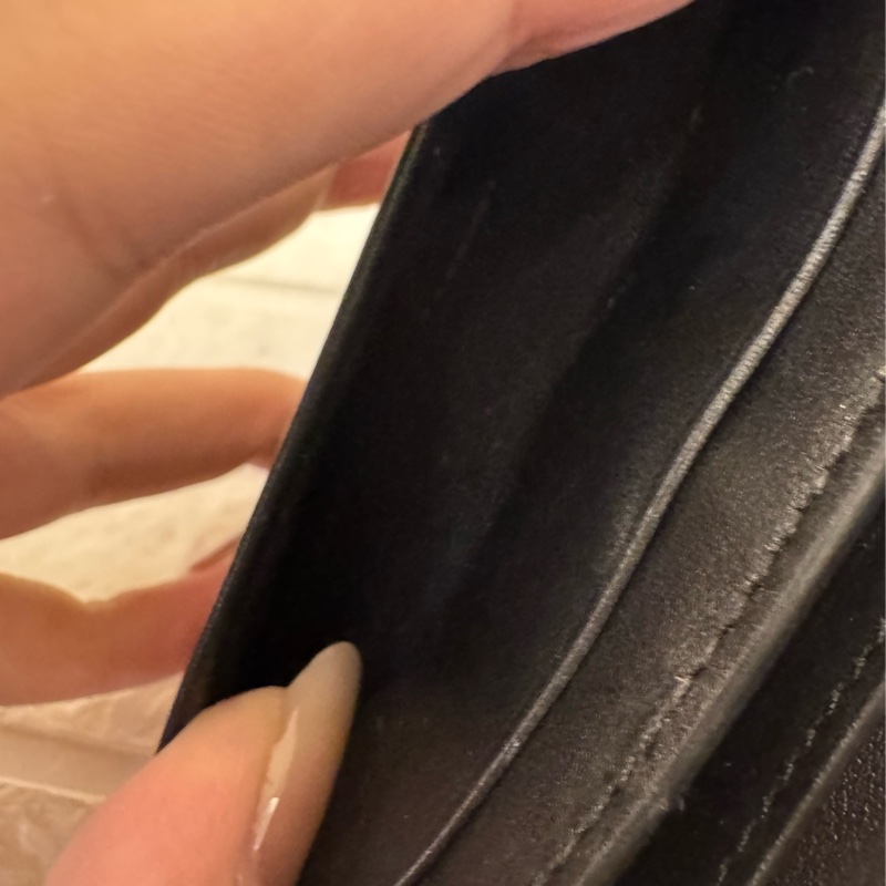 Celine黑色金凱旋門釦式短夾-34