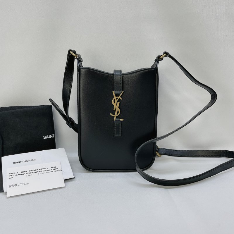 YSL LE 5A7小牛皮斜背手機包-0