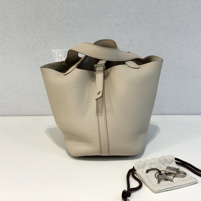 閒置新✨ Hermès 愛馬仕 Picotin18 冰川白銀釦-1