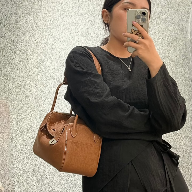 🈶24年購證 #全新全膜 #全網最低 愛馬仕金棕銀Lindy26 tc皮w刻-1