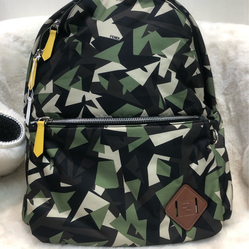 FENDI 迷彩背囊 I825WH-0