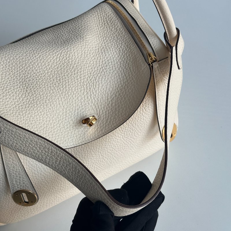 99新🆕 全配有購證 Hermès 愛馬仕 Lindy 26 奶油白金釦-19
