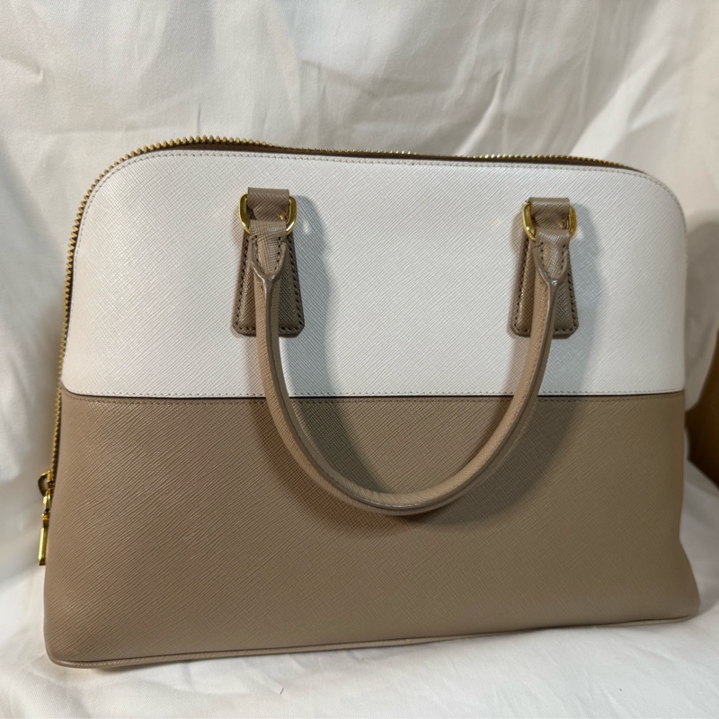 Prada Saffiano防刮牛皮氣質奶茶色🤎附保卡🉑議價-6