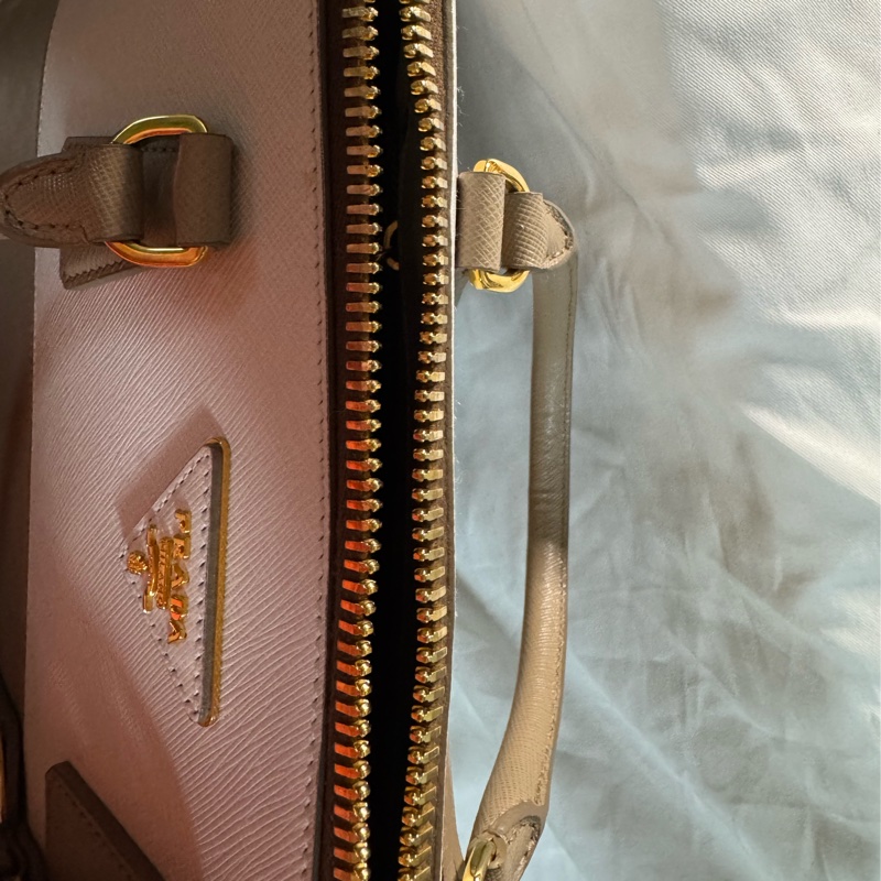 Prada Saffiano防刮牛皮氣質奶茶色🤎附保卡🉑議價-12
