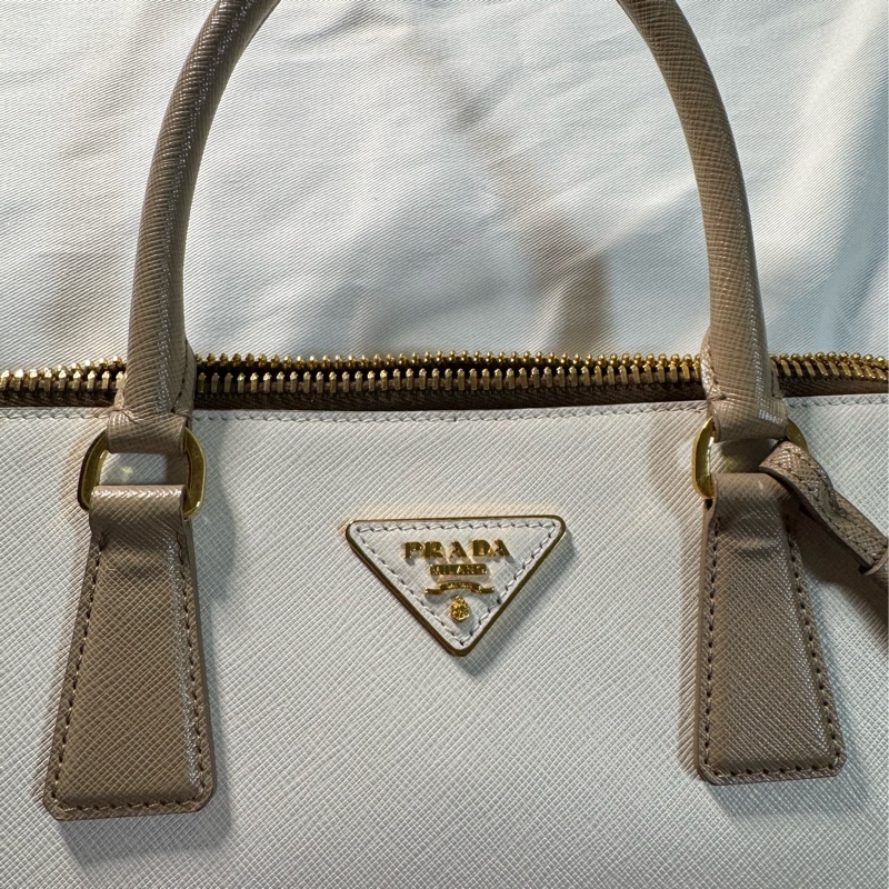 Prada Saffiano防刮牛皮氣質奶茶色🤎附保卡🉑議價-13