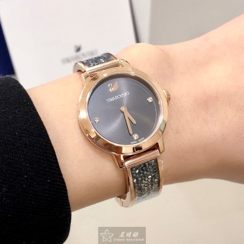 SWAROVSKI手錶,編號SW00039,30mm玫瑰金圓形精鋼錶殼,鐵灰色簡約, 中二針顯示錶面,玫瑰金色精鋼錶帶款-2
