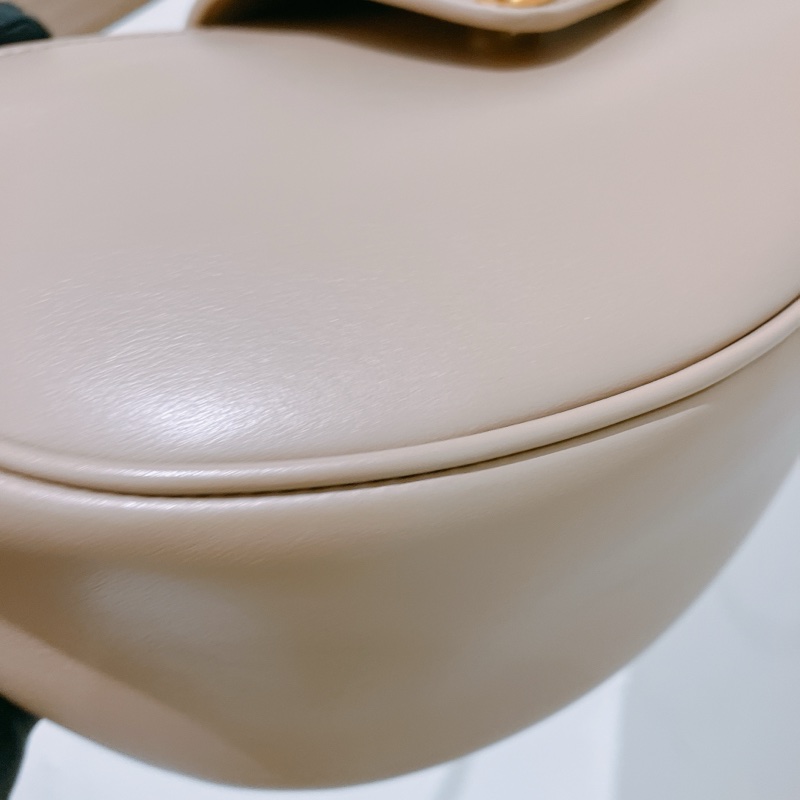 TK1813 塞琳 半月 凱旋門 中號 腋下包 奶茶 光滑牛皮 Celine Ava Triomphe Bag Medium-6