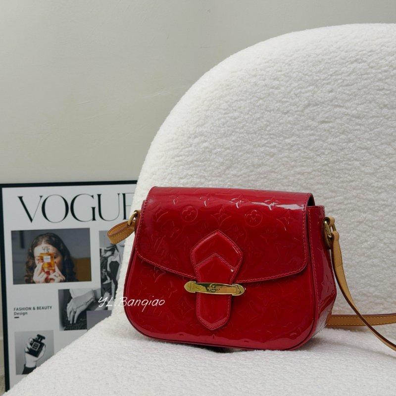 LV紅色漆皮肩背馬鞍包 M91728-0