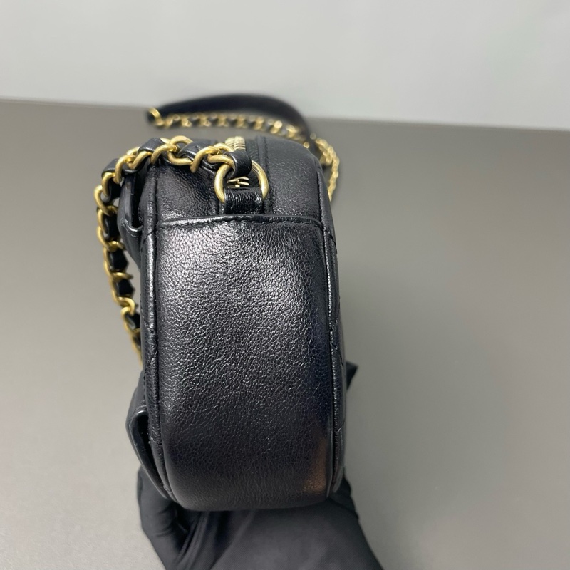 Chanel 黑金牛皮 限量秀款 雙C大logo 29開 尺寸約20x13-4