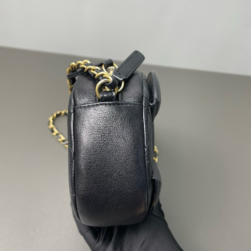 Chanel 黑金牛皮 限量秀款 雙C大logo 29開 尺寸約20x13-5