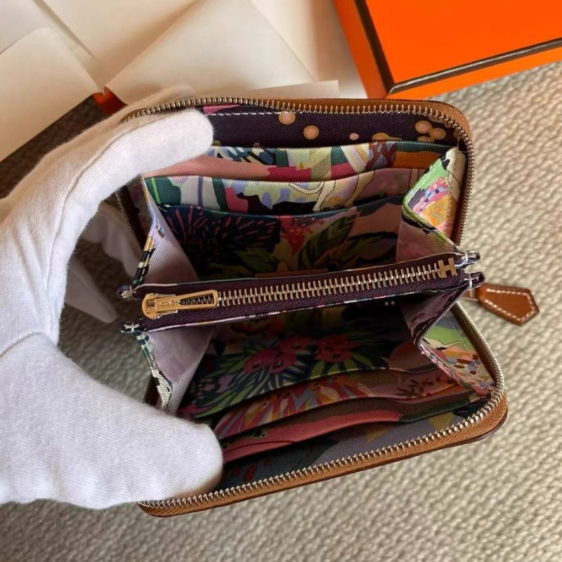 *SHIHNA名牌精品*HERMÈS 愛馬仕 Silk'In Compact 錢包(棕色)-2