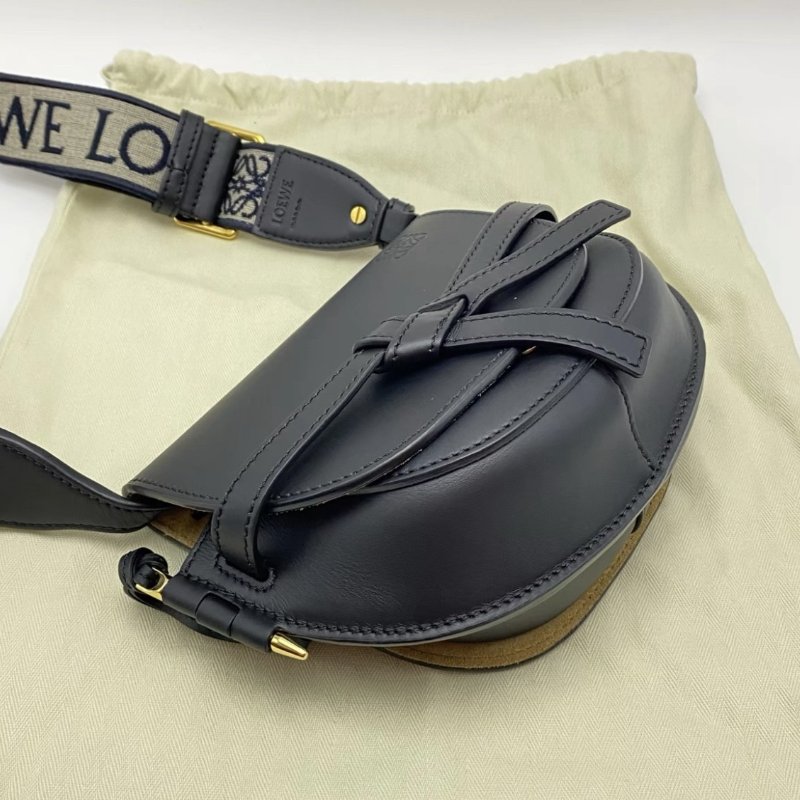LOEWE 黑金gate馬鞍肩背斜背包21*13*9.5 98新配件塵袋-1