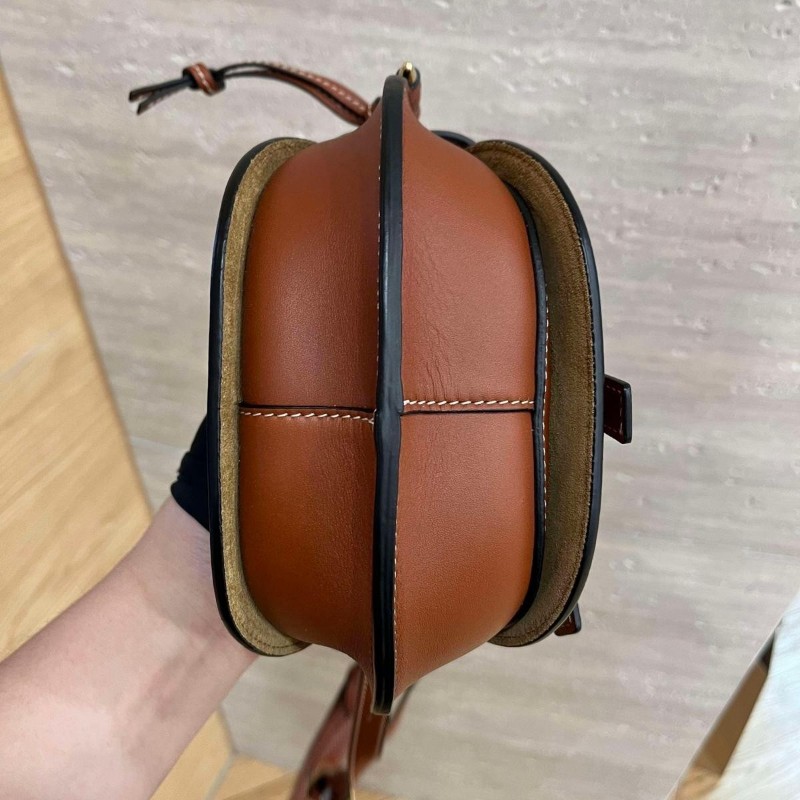 LOEWE Mini Gate 焦糖色-10