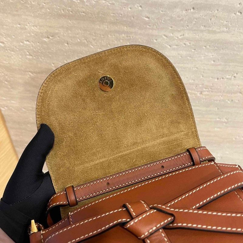 LOEWE Mini Gate 焦糖色-15