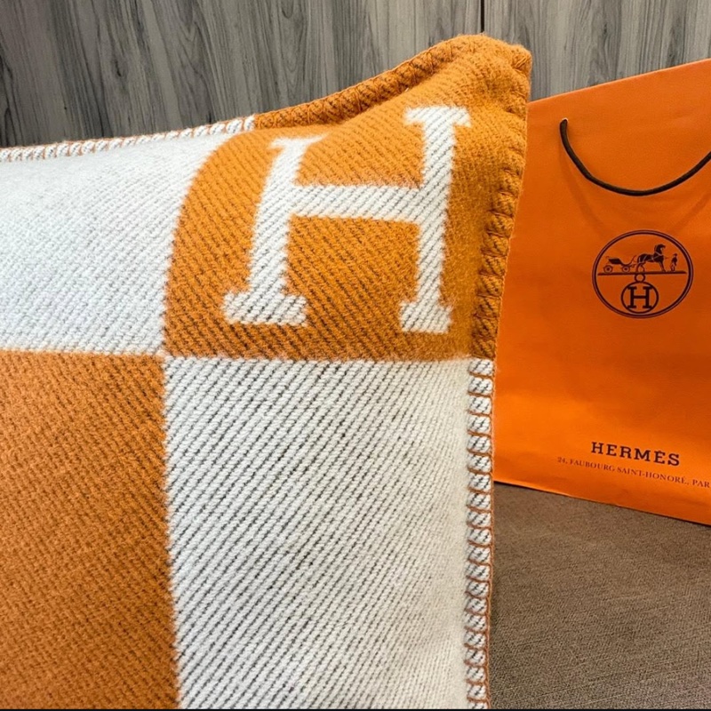 *SHIHNA名牌精品*HERMES 愛馬仕 Avalon H 喀什米爾羊毛 抱枕-1