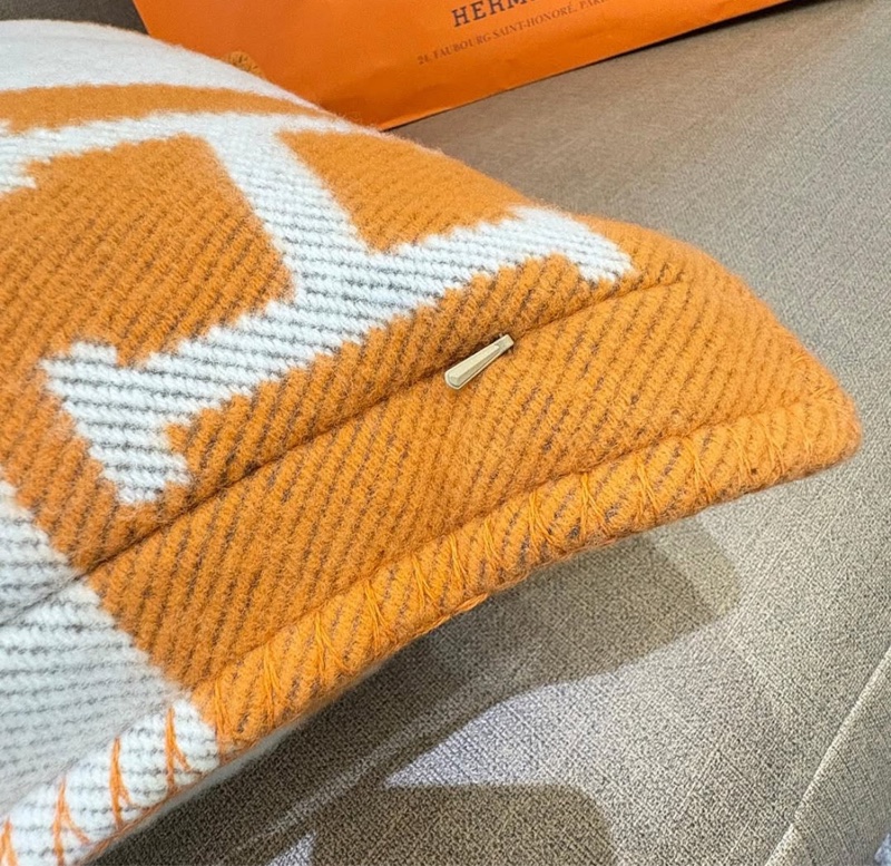 *SHIHNA名牌精品*HERMES 愛馬仕 Avalon H 喀什米爾羊毛 抱枕-3