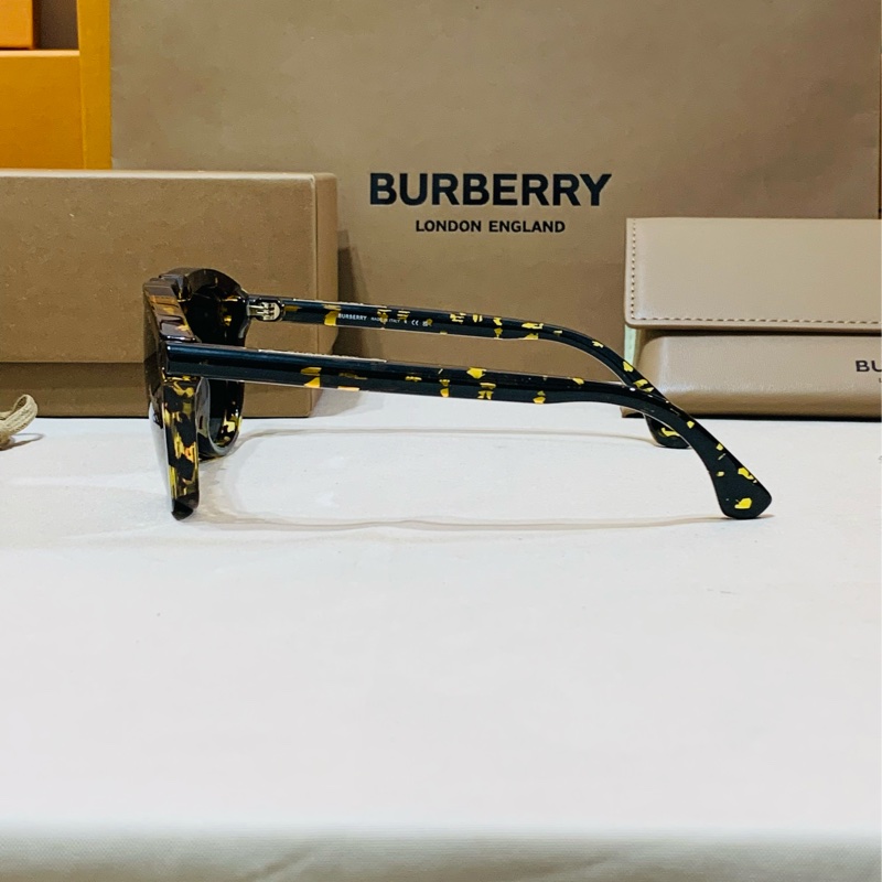 🎁全新盒裝新款Burberry 巴寶莉 斑駁質感太陽眼鏡 墨鏡-7