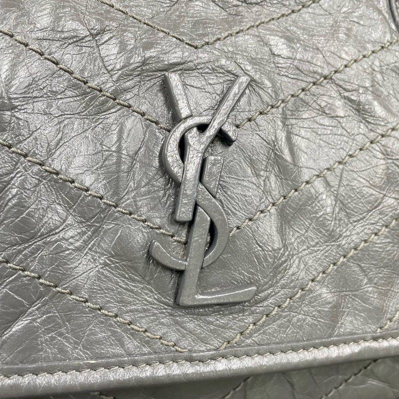 Saint laurent YSL 灰色油蠟皮小號D扣niki 肩背包斜背包 22*16cm-1