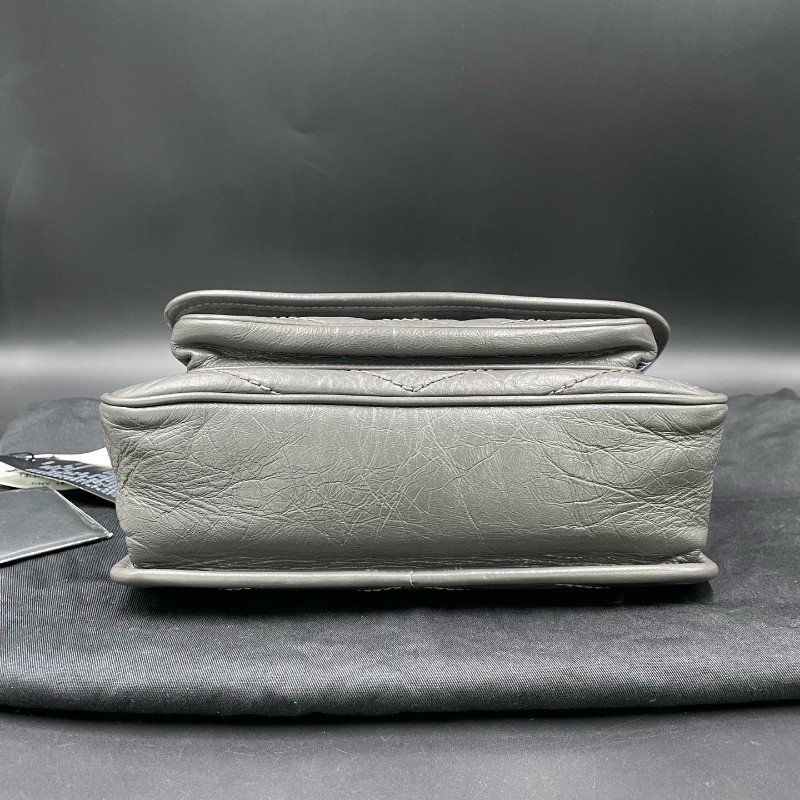 Saint laurent YSL 灰色油蠟皮小號D扣niki 肩背包斜背包 22*16cm-3