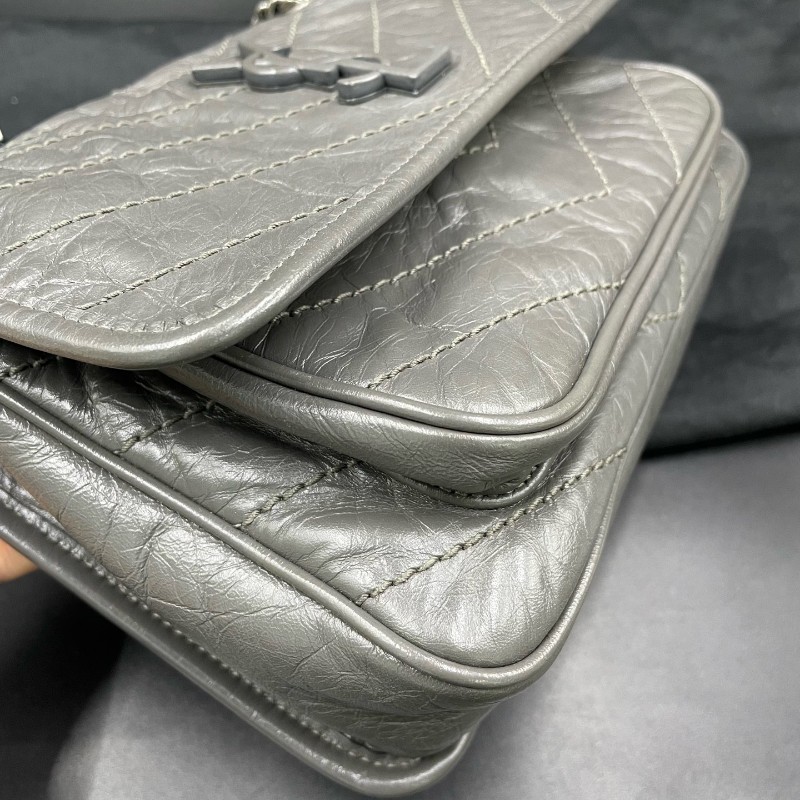 Saint laurent YSL 灰色油蠟皮小號D扣niki 肩背包斜背包 22*16cm-6