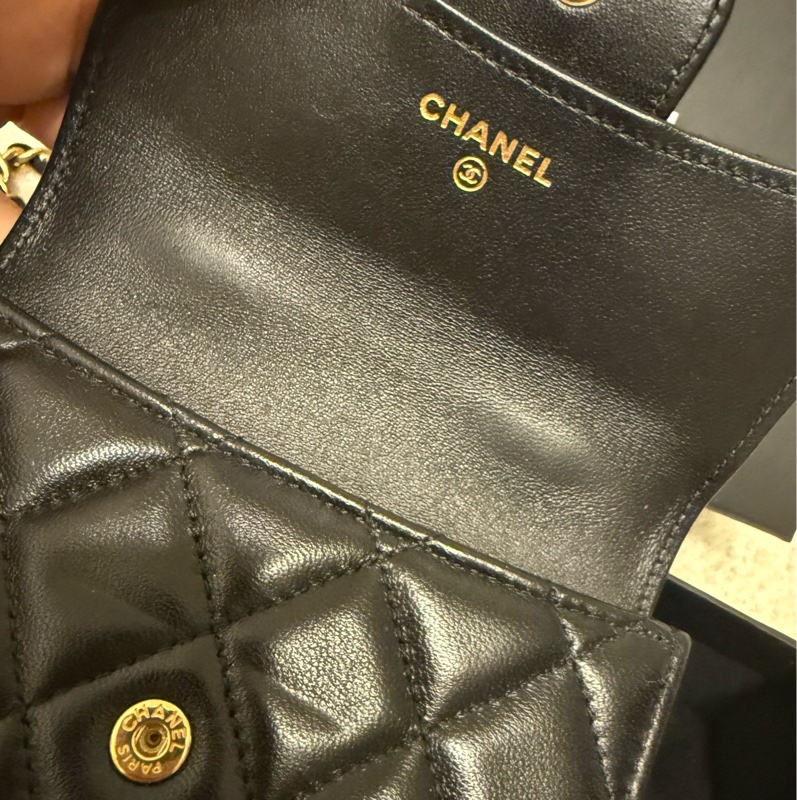 Chanel 手工坊 黑金 小廢包 斜背包-11