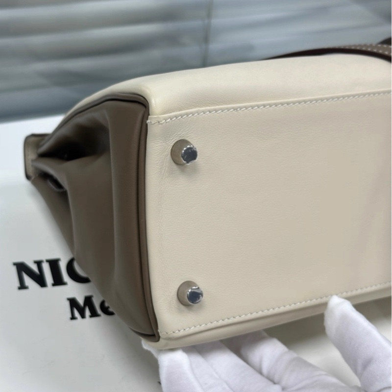 Hermes kelly25 so 大象灰拼奶昔白 拉絲銀扣 D刻-5