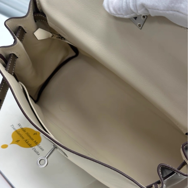 Hermes kelly25 so 大象灰拼奶昔白 拉絲銀扣 D刻-6