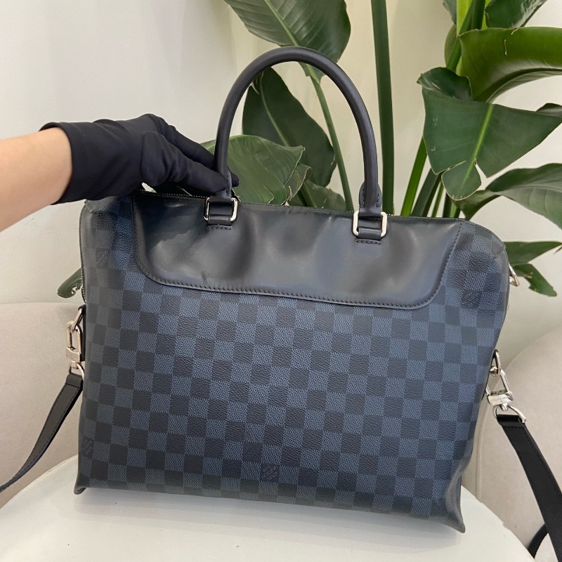 LV 男士藍色棋盤格手提包 電腦公事包 有肩帶 約36*6*28cm。-0