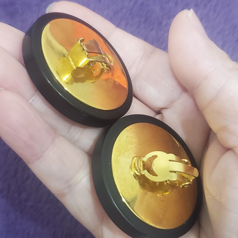 香奈兒夾式耳環。早期精品。市面罕見-9
