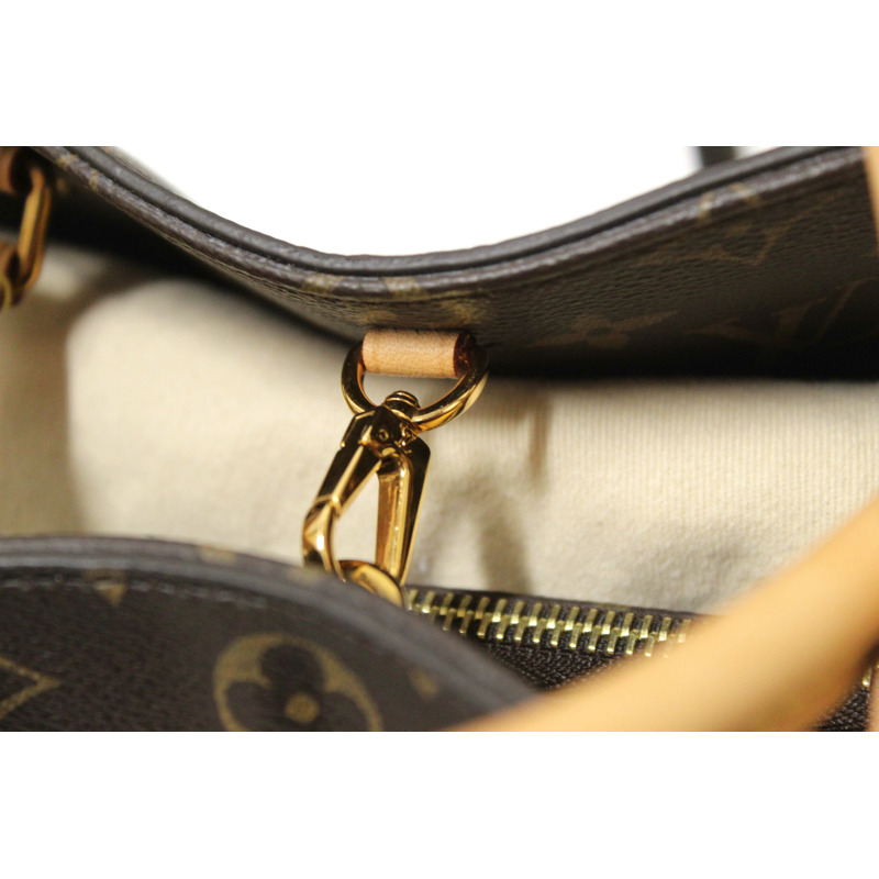 Louis Vuitton Classic Monogram Canvas Montaigne GM Handbag-10