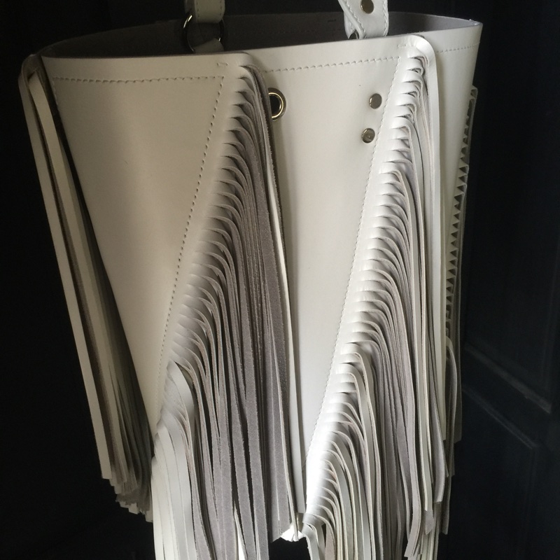 Loewe 新任設計師的自有品牌-0