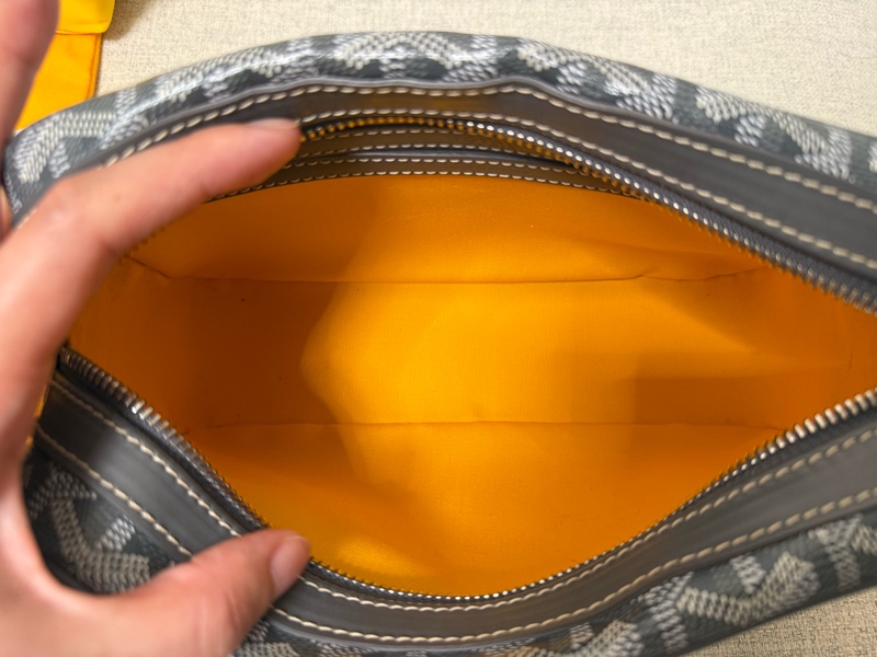goyard camera bag cap vert-5