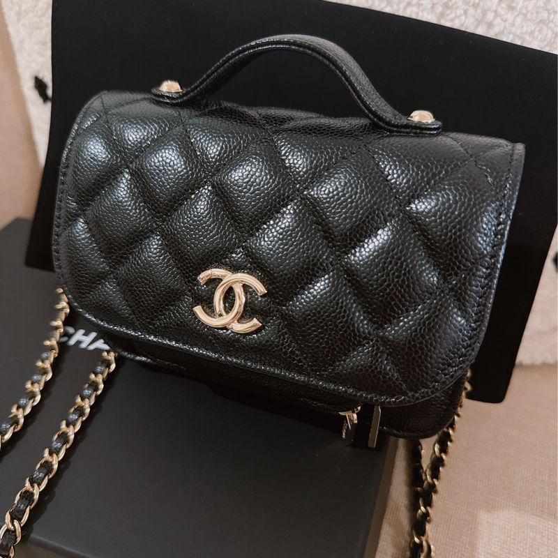 保留💖香奈兒 Chanel 23p mini郵差包 黑金-0