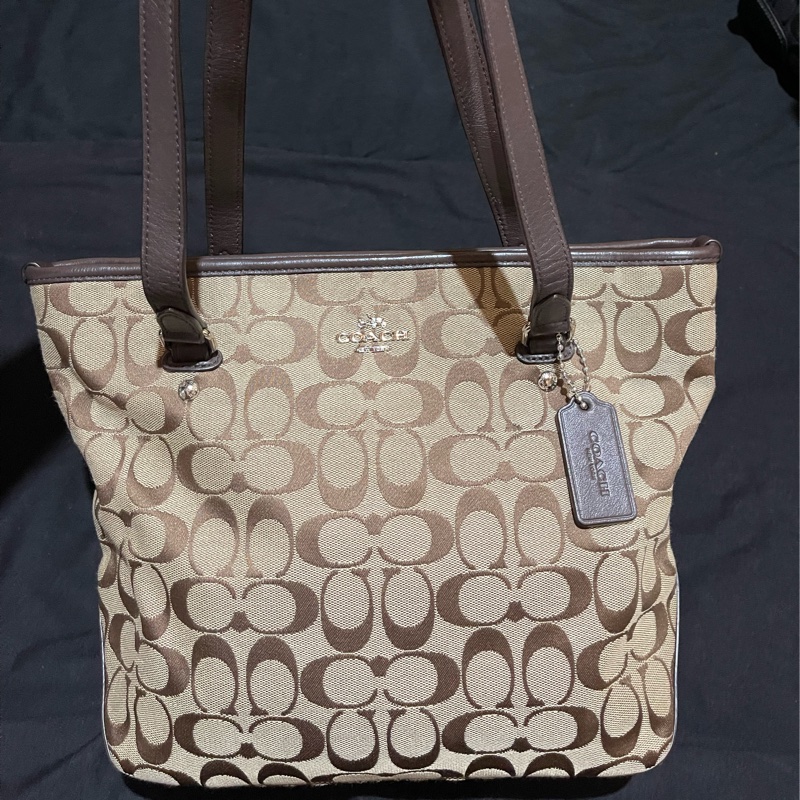 Coach經典logo銀釦棕26cm拉鍊托特包-5