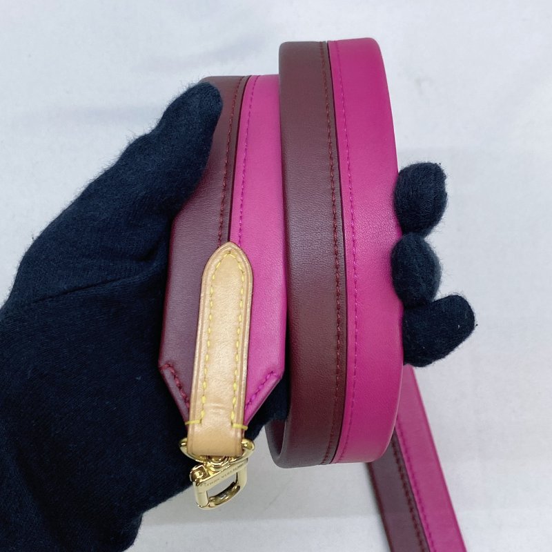 LV Cluny BB手提斜背包-7