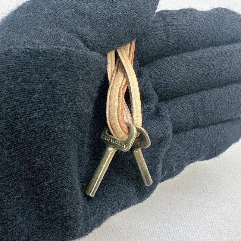 LV Coffret Tresor 24硬箱珠寶盒-6