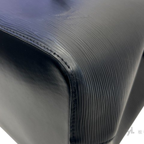 LV NEONOE 黑色EPI水波紋皮革水桶包 M54366-6
