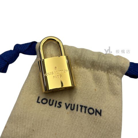 LV 黑牛皮壓紋Alma BB貝殼包M44829-9