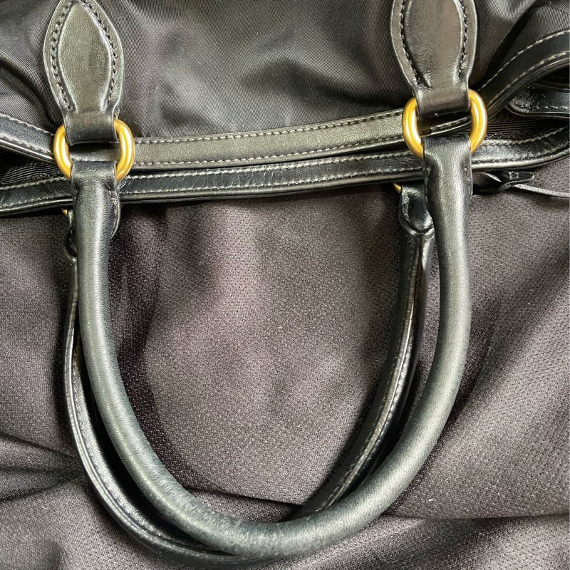 Prada經典尼龍手提包-32