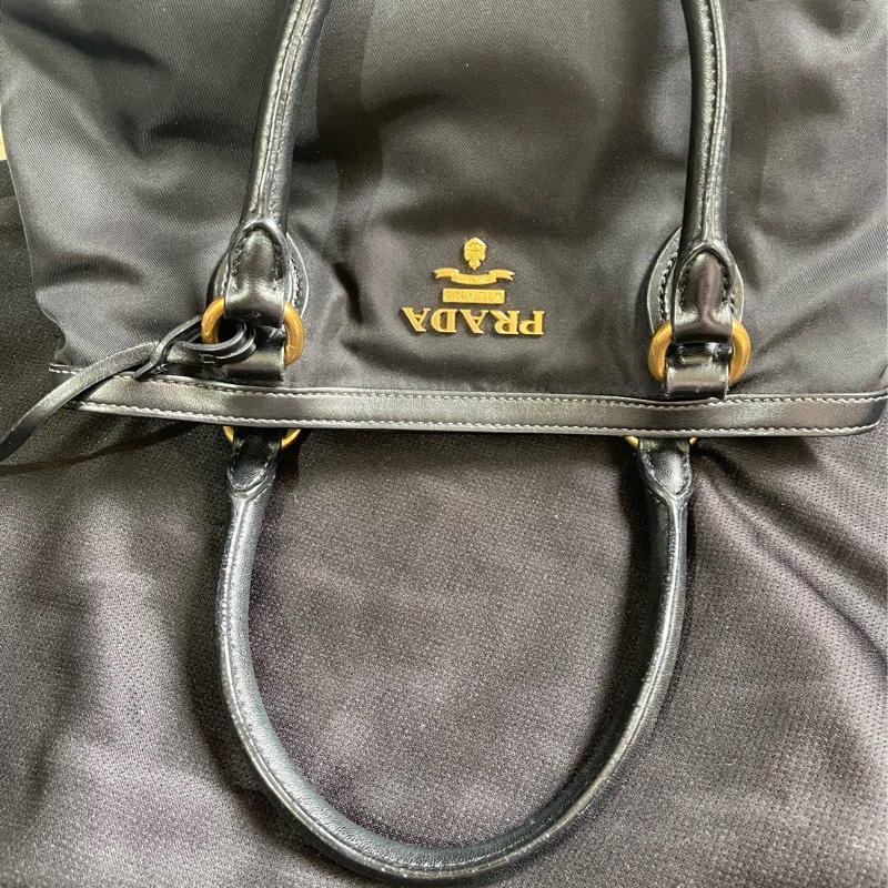 Prada經典尼龍手提包-48