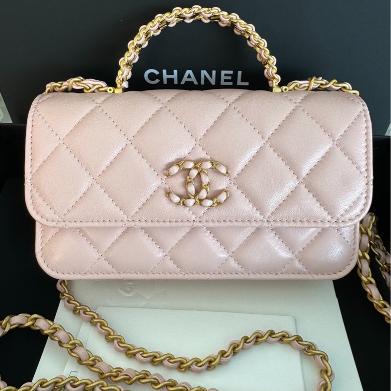 Chanel / 香奈兒 24c 水鑽手柄 櫻花粉色羊皮 woc 鏈條斜挎包-6