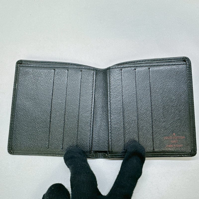 LV EPI水波紋MULTIPLE短夾-3