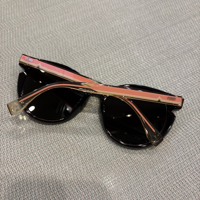 Fendi 撞色太陽眼鏡-1