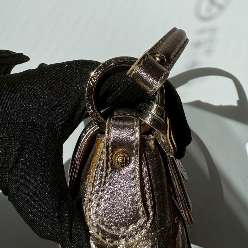 Fendi 金色皮革FF壓紋小號廚師包-11