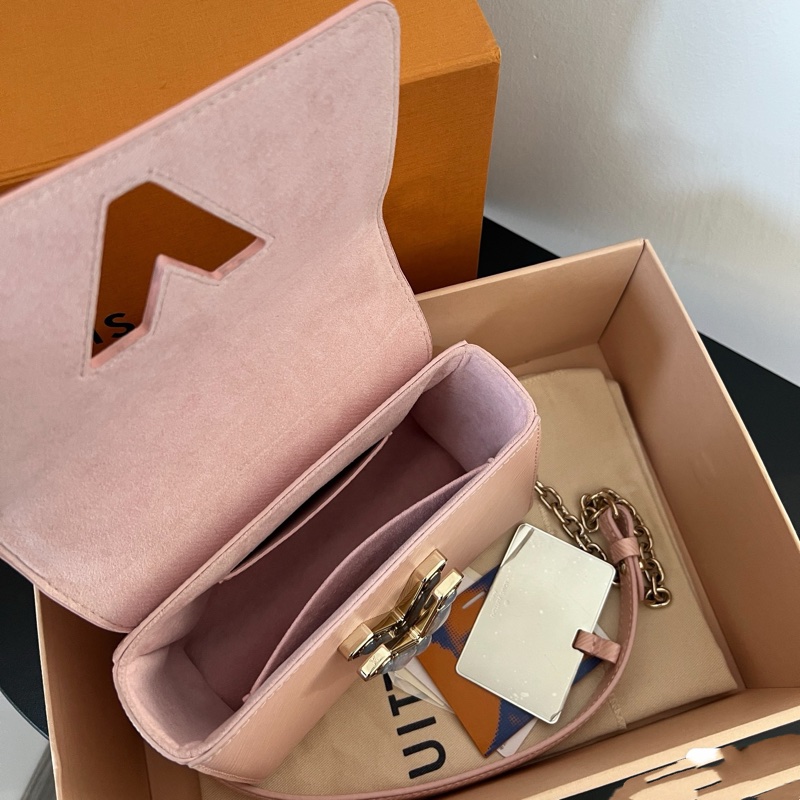 LV / 路易威登 Twist紐結包 粉色水波紋 限定月光石扣頭 雙肩帶 可單肩 可斜挎-10