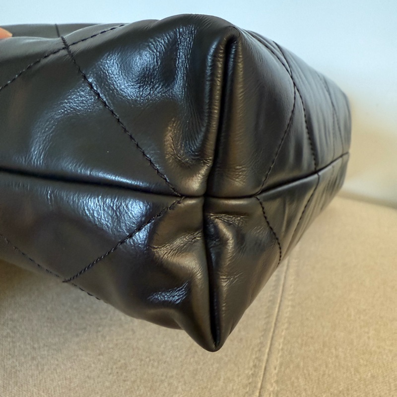 Chanel 22 bag 小型黑色白字-8