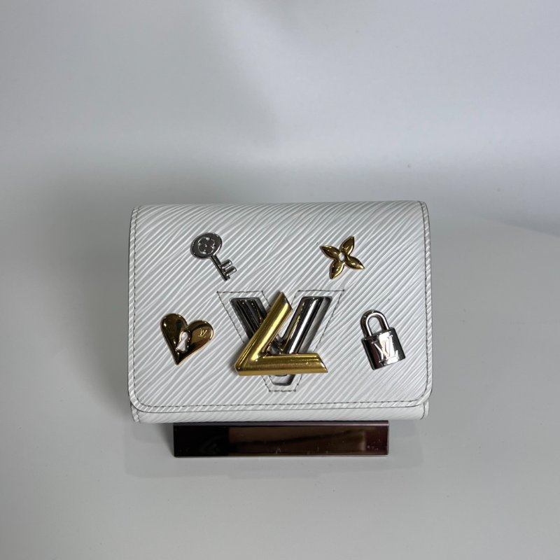 LV M63990 白色水波紋Twist短夾-0