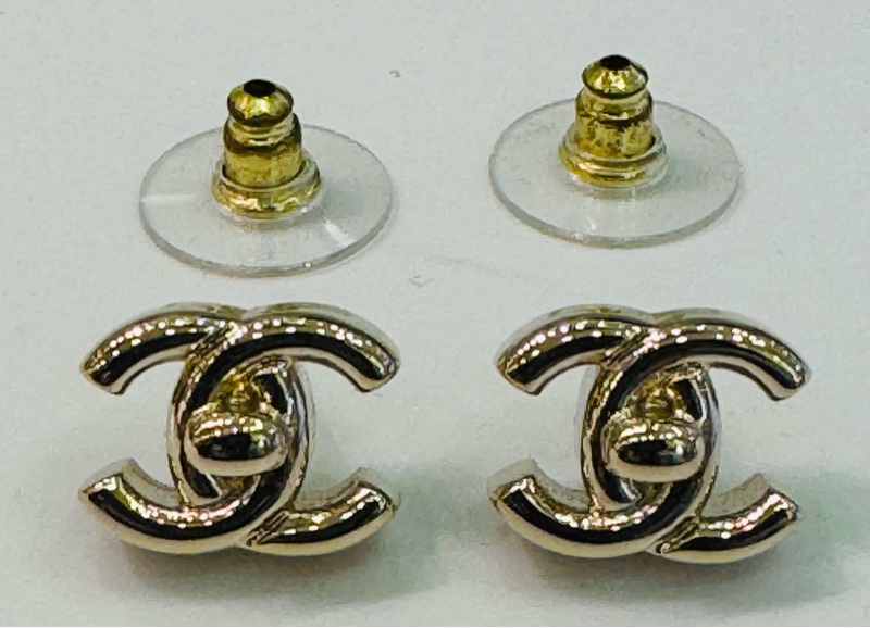 Chanel CC Logo 金色耳環-22