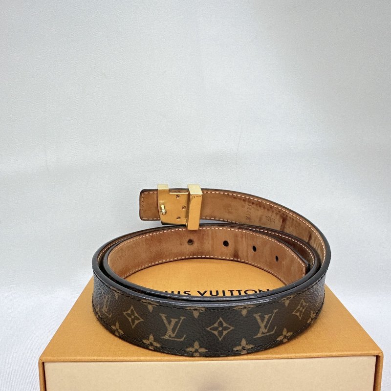 LV Monogram字母老花皮帶-1